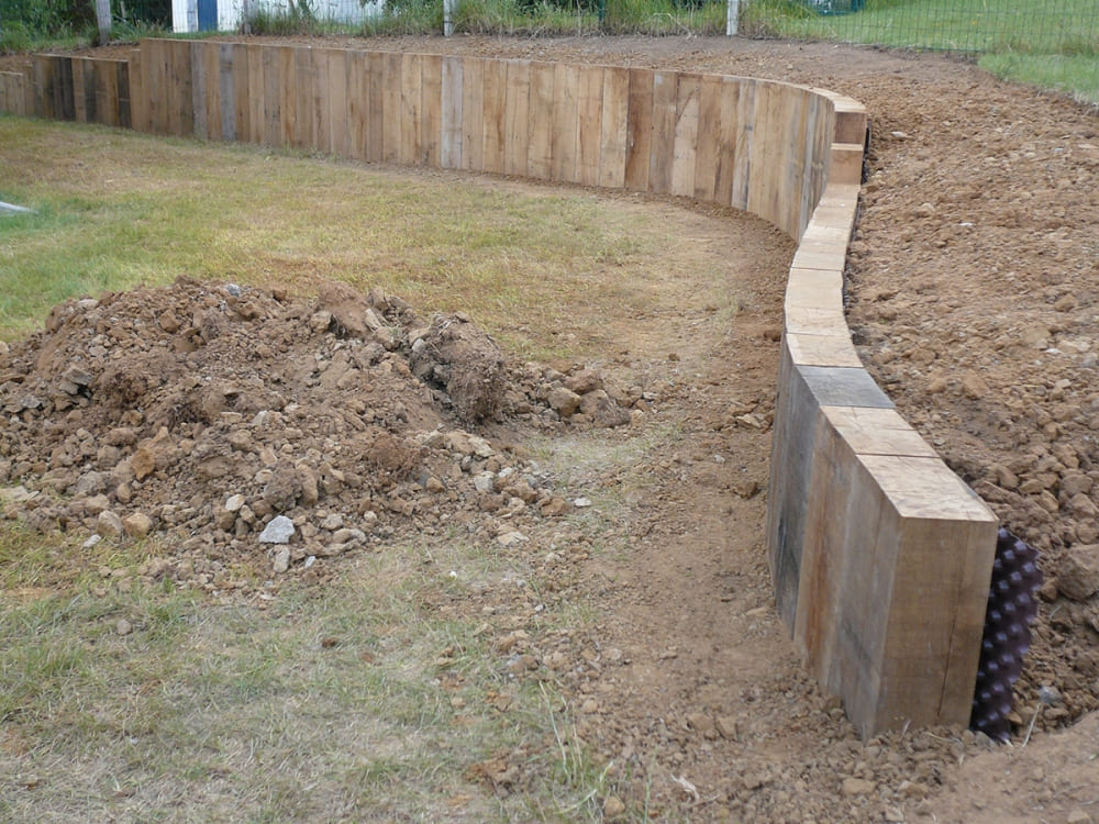 Traverses chêne debouts en jardinière